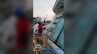 Pruebas de puertas de acero estancas para uso marítimo de servicio pesado