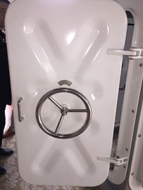Porcelana Puertas marinas del tratamiento blanco del recubrimiento plástico/puerta hermética de acero marina de la portilla proveedor