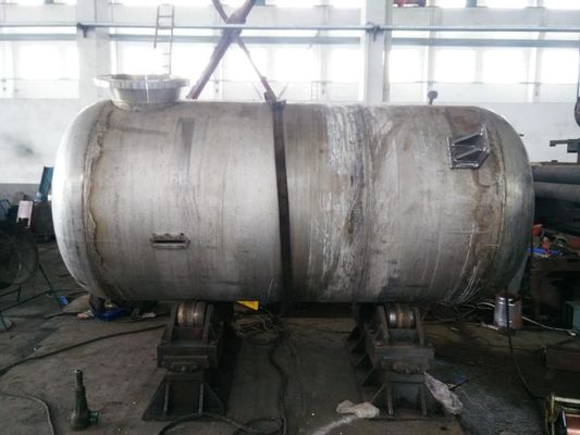 Porcelana Tipo vertical espejo del tanque del recipiente del reactor del arrabio del vacío polaco proveedor
