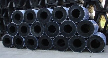 Porcelana Tubos de goma marinos de EPDM de reacción del cilindro bajo de goma eléctrico de la fuerza proveedor