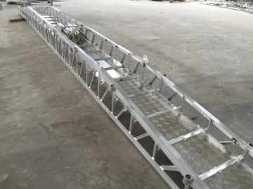 Escalera de embarque de aluminio para fácil manejo y seguridad proveedor